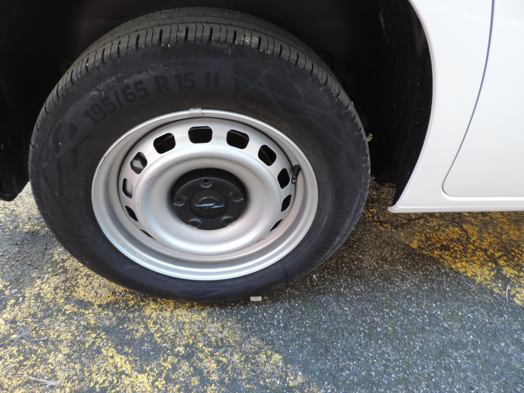 Opel Combo Cargo — 32